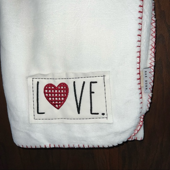 Rae Dunn Bedding Rae Dunn Love White Plush Throw Blanket 5 X 60 Red